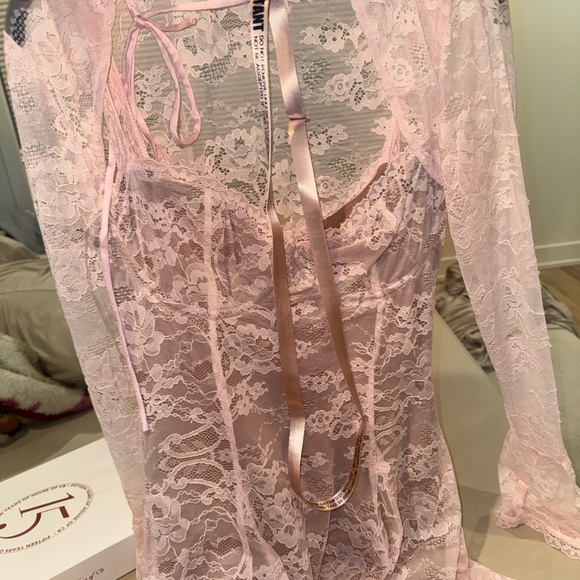 House of CB Pink Lace Long Sleeve Dress - Picture 7 of 10